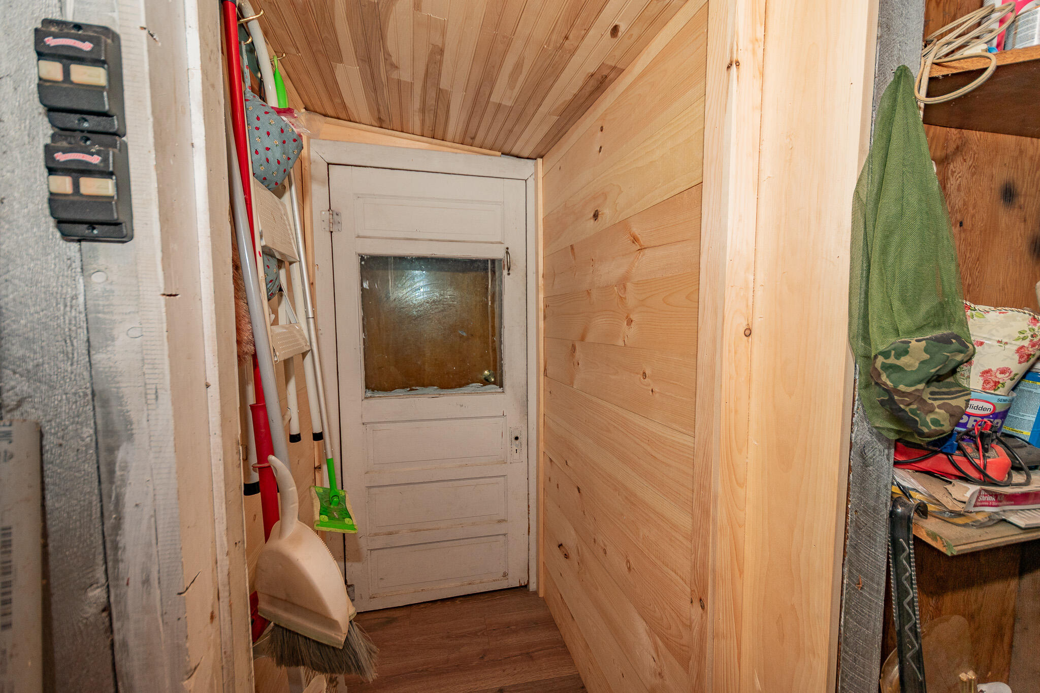 21 Pleasant Street Milo, ME 04463 - Photo 39 of 45 breezeway