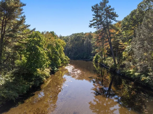 $495,000 | 139 Water Street, Northampton, MA 01053