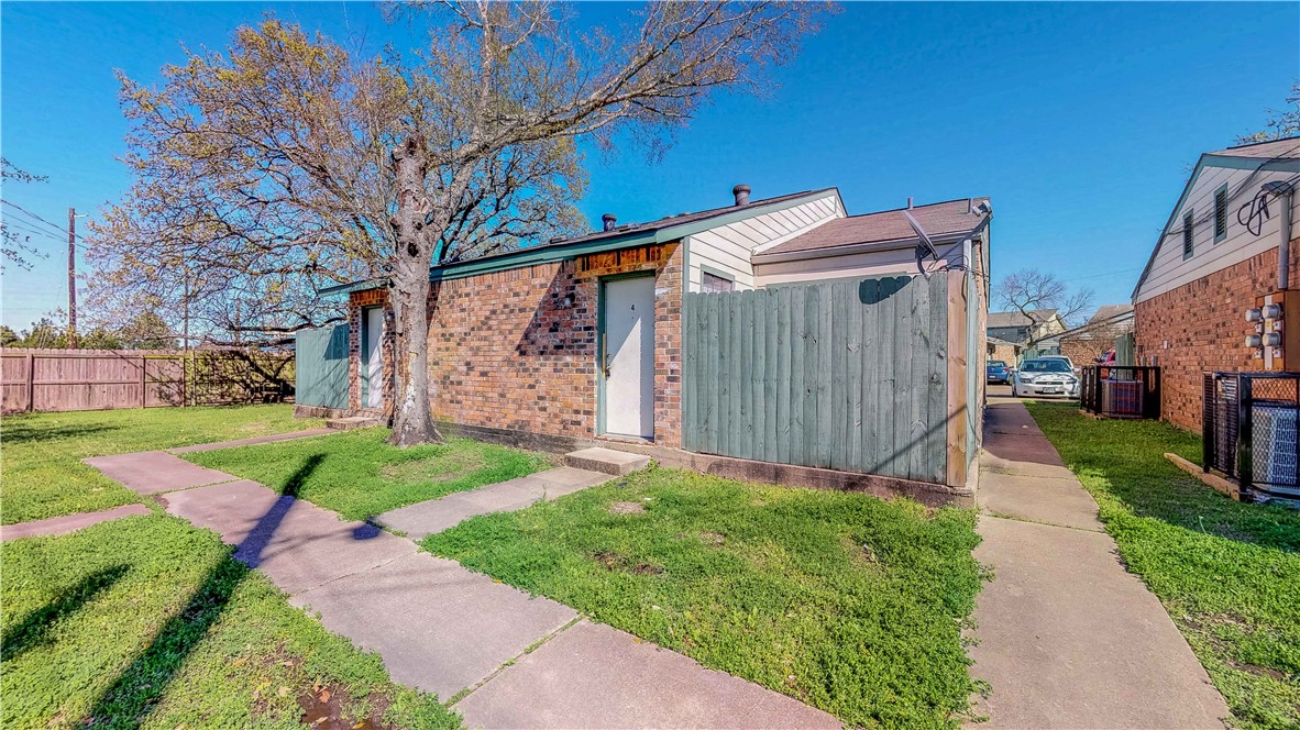 725 Peppertree Drive, Unit 5 Bryan, TX 77801 - Photo 1 of 28