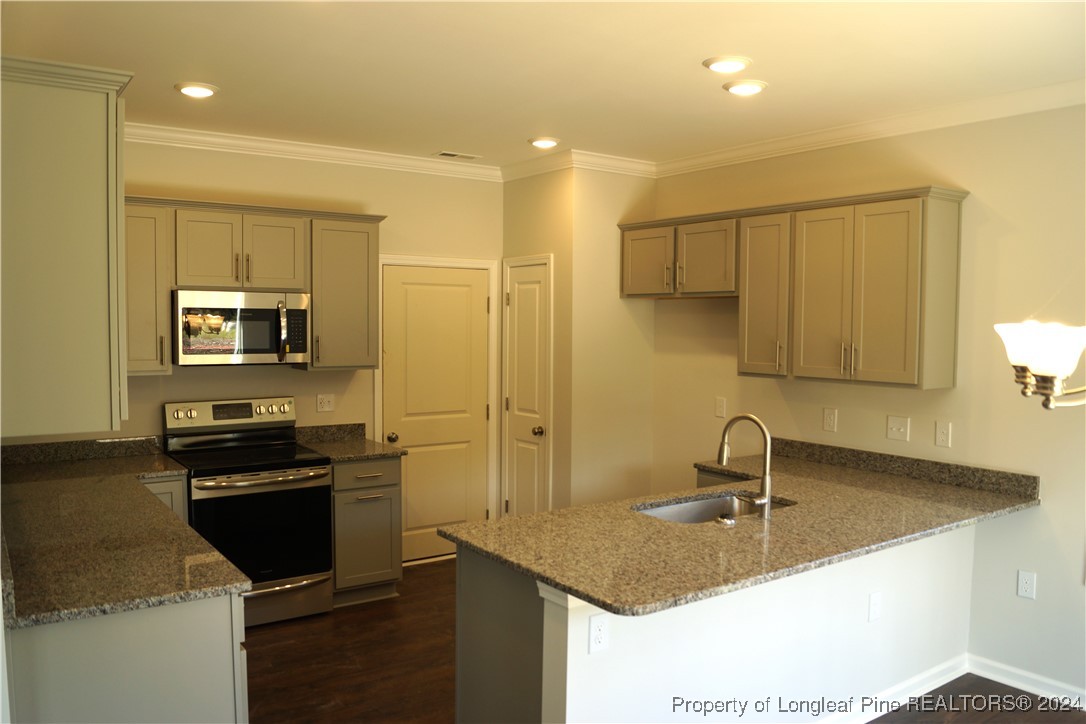 77 Knotts Berry Road Bunnlevel, NC 28323 - Photo 11 of 34