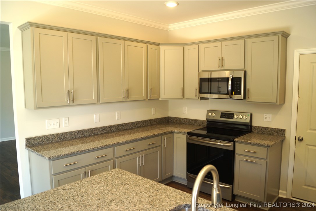 77 Knotts Berry Road Bunnlevel, NC 28323 - Photo 13 of 34