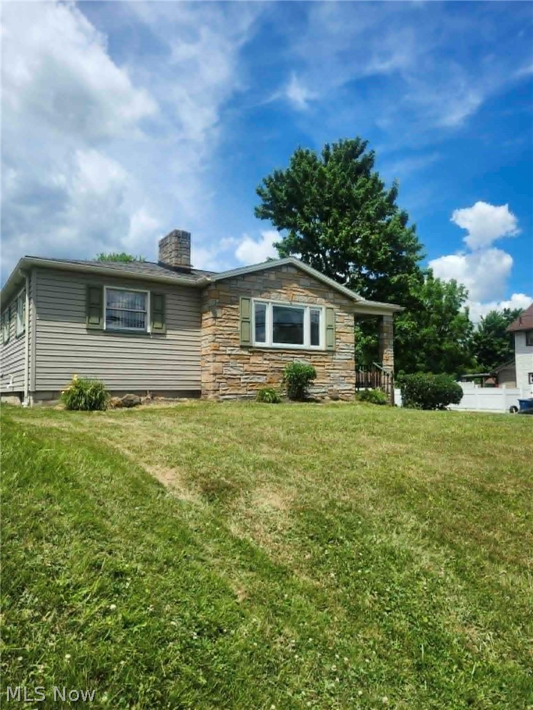 189 Center Street Struthers, OH 44471 - Photo 4 of 25