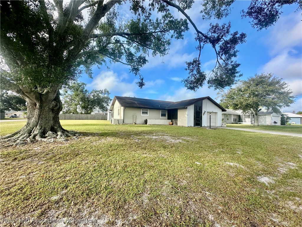 4003 Ramiro Street Sebring, FL 33872 - Photo 3 of 50 Gallery Image 3