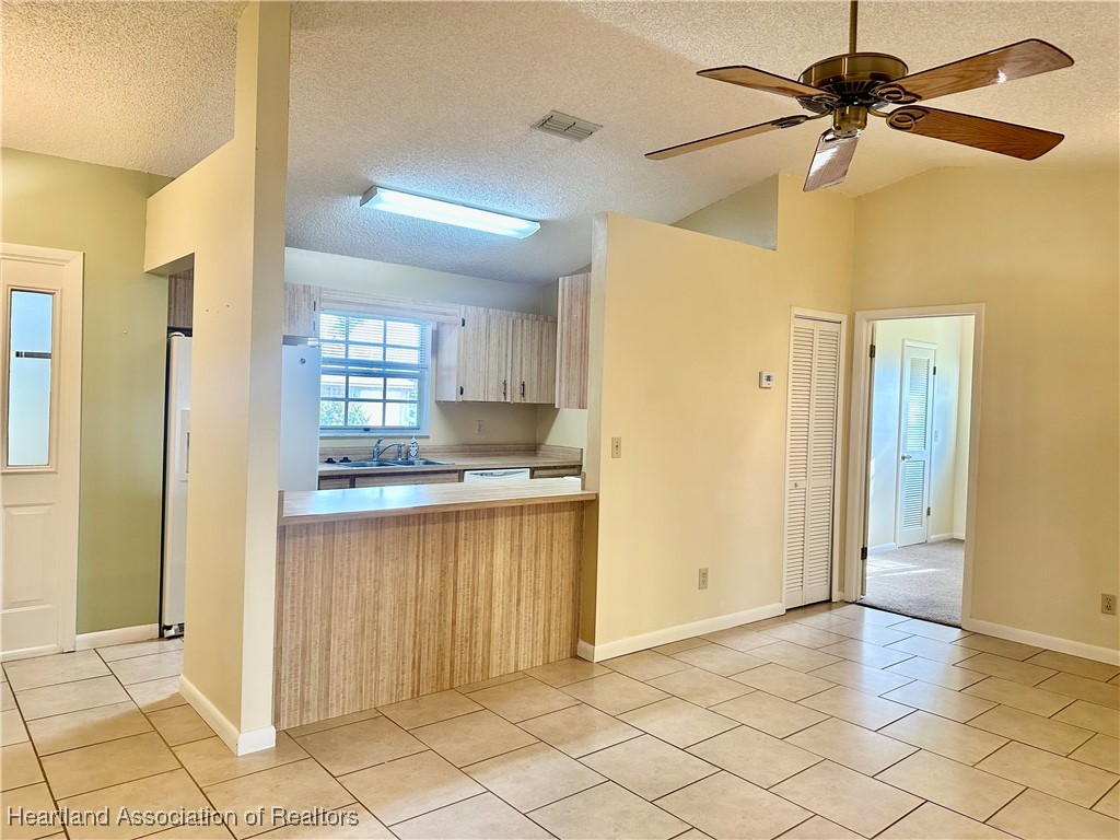 4003 Ramiro Street Sebring, FL 33872 - Photo 10 of 50 Gallery Image 10