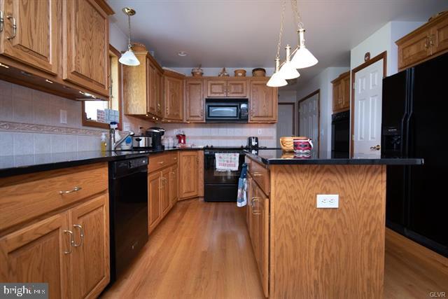 359 South Egg Road Bath, PA 18014 - Photo 3 of 46 Gallery Image 3