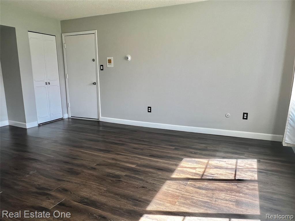100 West Hickory Grove Road, Unit C1 Bloomfield Hills, MI 48304 - Photo 7 of 15