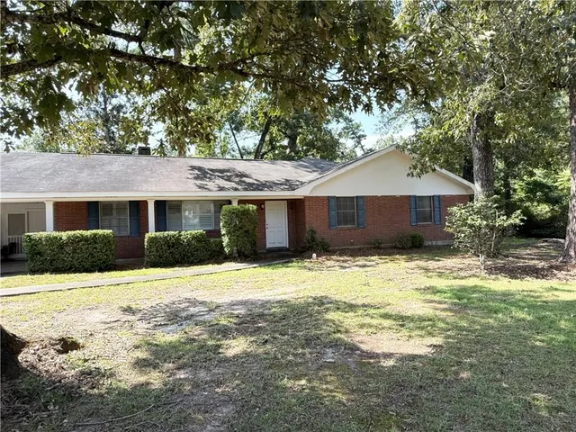 $359,500 | 199 Tchefuncte Drive, Covington, LA 70433