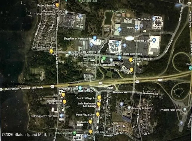 $3,250,000 | 4795 Arthur Kill Road | Charleston