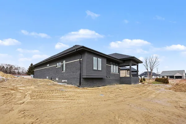 $974,900 | 57078 Meadowridge Drive, Washington, MI 48094