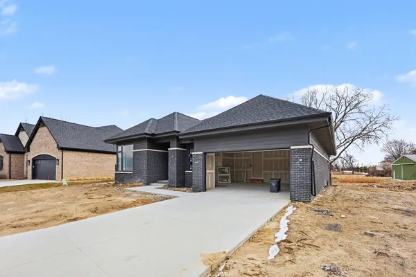 $974,900 | 57078 Meadowridge Drive, Washington, MI 48094