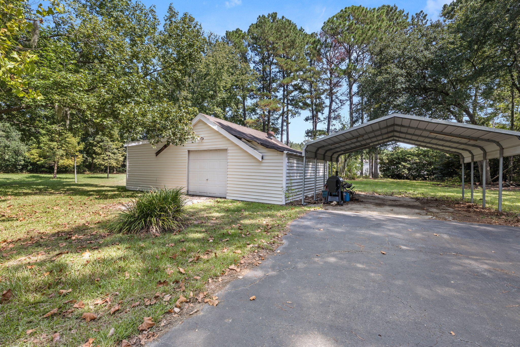 534 Tillman Branch Road Summerville, SC 29486 - Photo 27 of 34 11-web-or-mls-Exterior-4