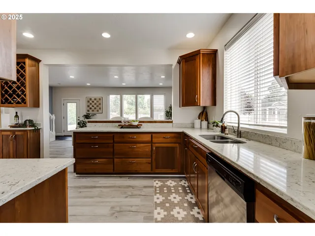 $599,900 | 1770 Brandy Way, Springfield, OR 97477