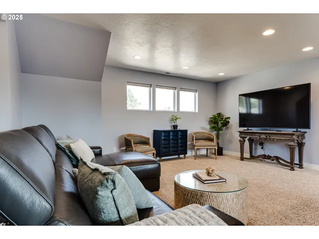 $599,900 | 1770 Brandy Way, Springfield, OR 97477