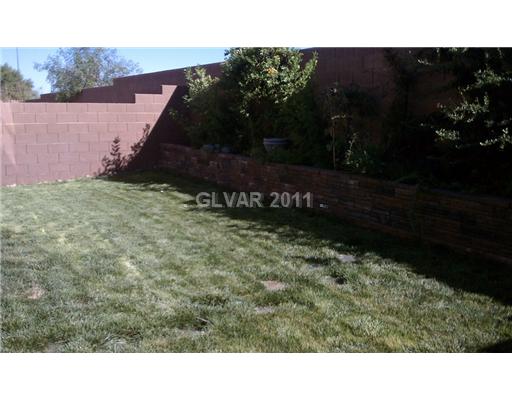 657 Port Talbot Avenue Las Vegas, NV 89178 - Photo 5 of 10 Yard/Garden.