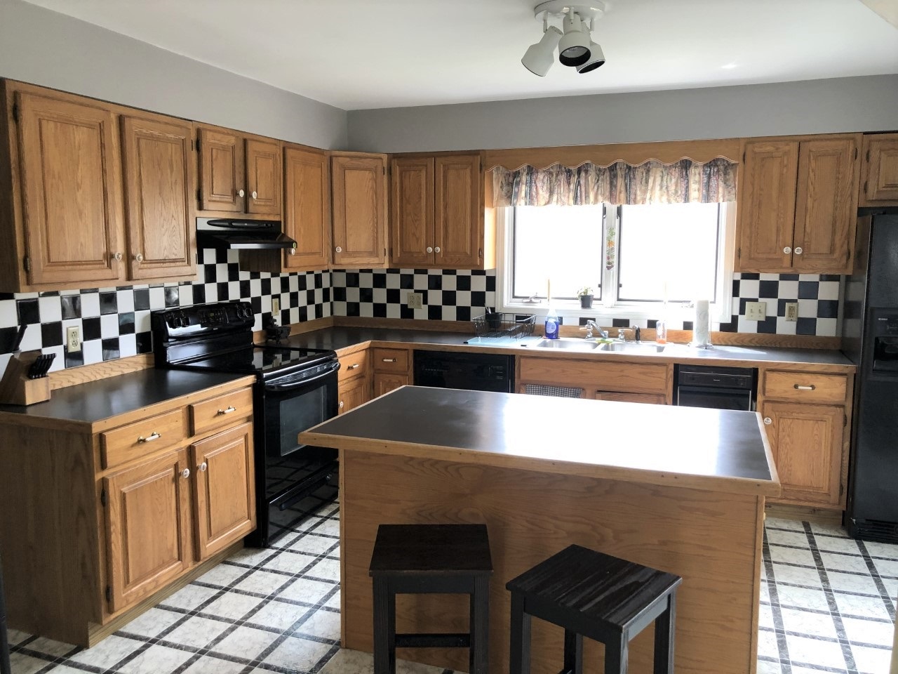 387 Meriden Road Lebanon, NH 03766 - Photo 8 of 16