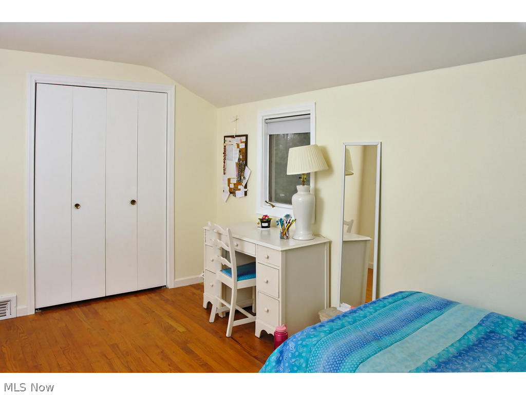 1094 Dorsh Road Cleveland, OH 44121 - Photo 15 of 16 Gallery Image 15