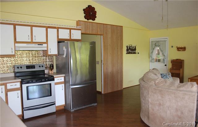 285 Gibson Branch Road Clyde, NC 28721 - Photo 10 of 24