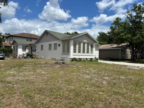 $2,250 | 3211 West North A Street, Tampa, FL 33609