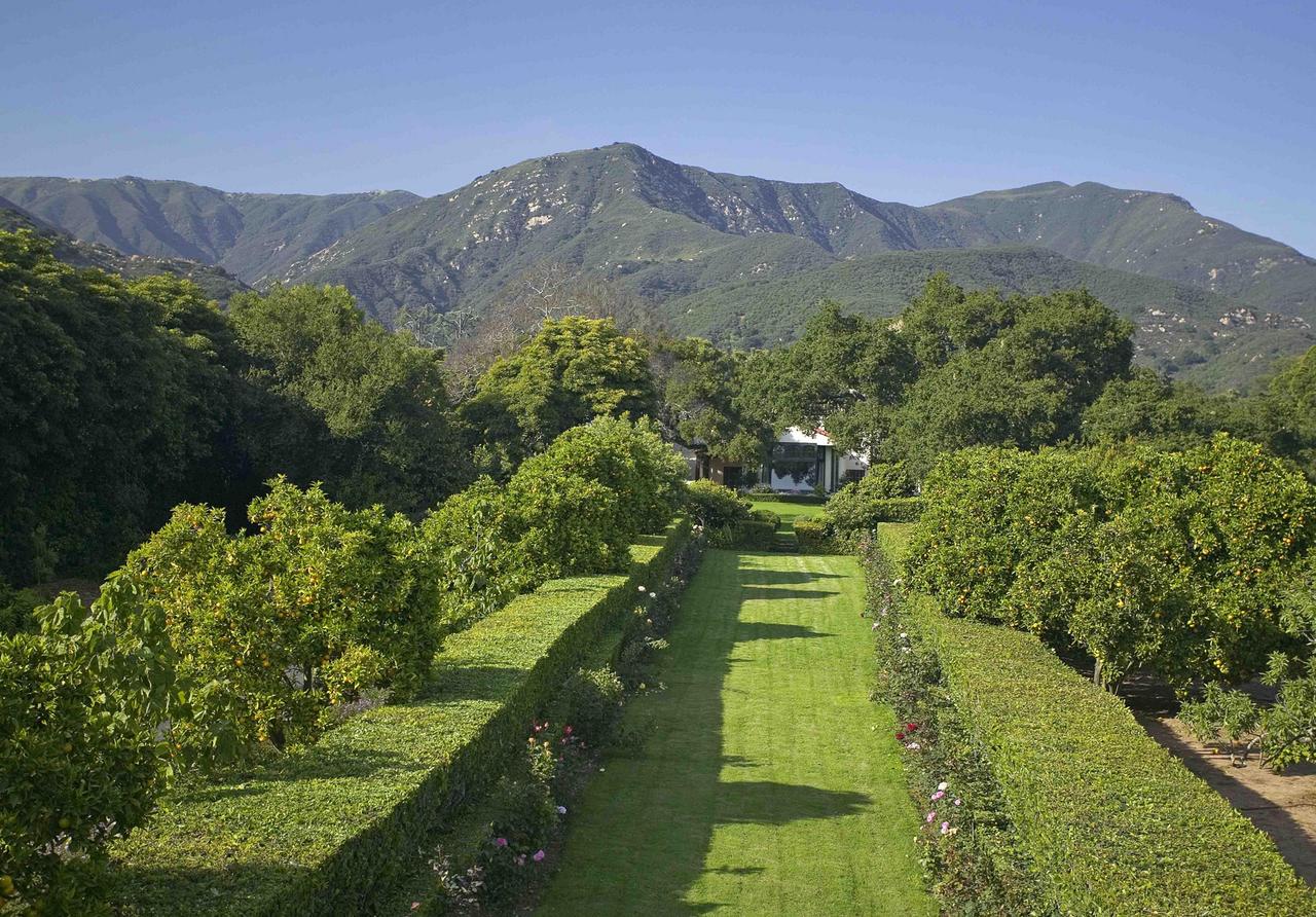 1585 Las Tunas Road Montecito, CA 93108 - Photo 2 of 8 Yard, mountain view