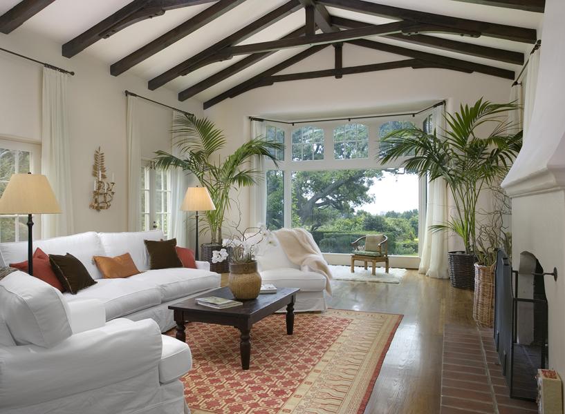 1585 Las Tunas Road Montecito, CA 93108 - Photo 4 of 8 Living Room