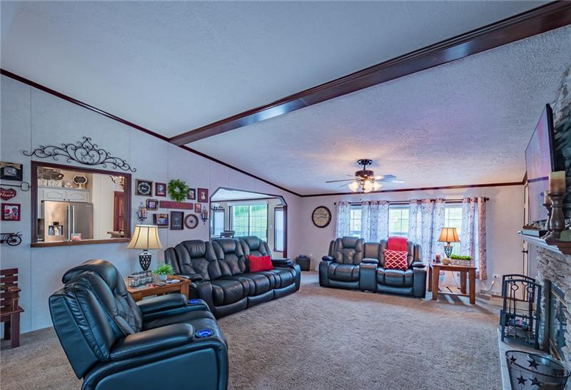 1555 McElree Road Washington, PA 15301 - Photo 8 of 15 Gallery Image 8