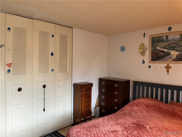 $260,000 | 6836 East High Street, Lockport Town, NY 14094