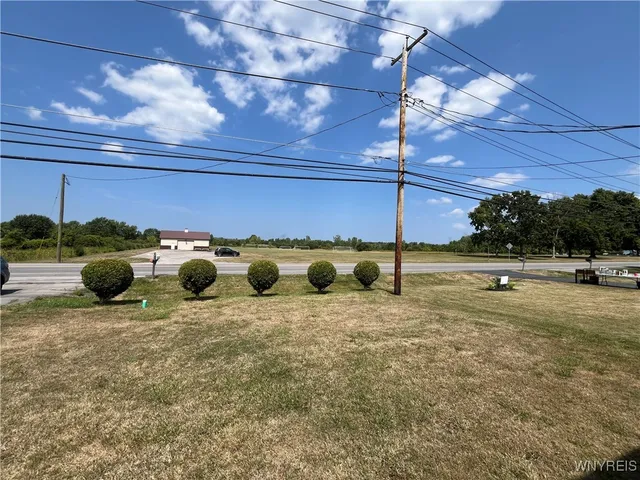 $260,000 | 6836 East High Street, Lockport Town, NY 14094