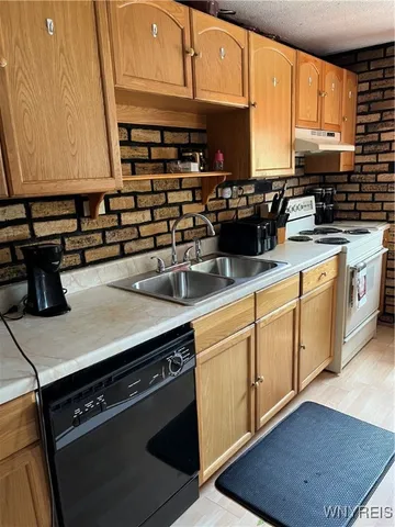 $260,000 | 6836 East High Street, Lockport Town, NY 14094