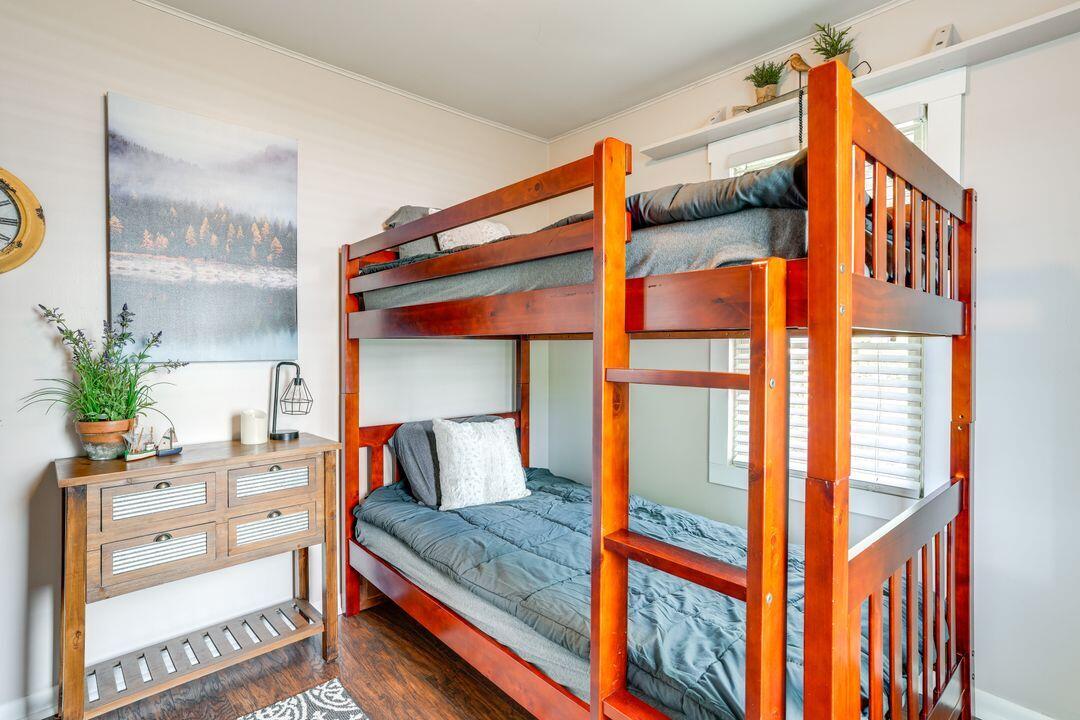 51479 Summit Street Paw Paw, MI 49079 - Photo 15 of 45 a0FPl000006qfjaMAA