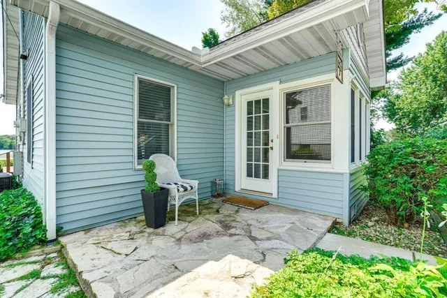 $650,000 | 51479 Summit Street, Paw Paw, MI 49079