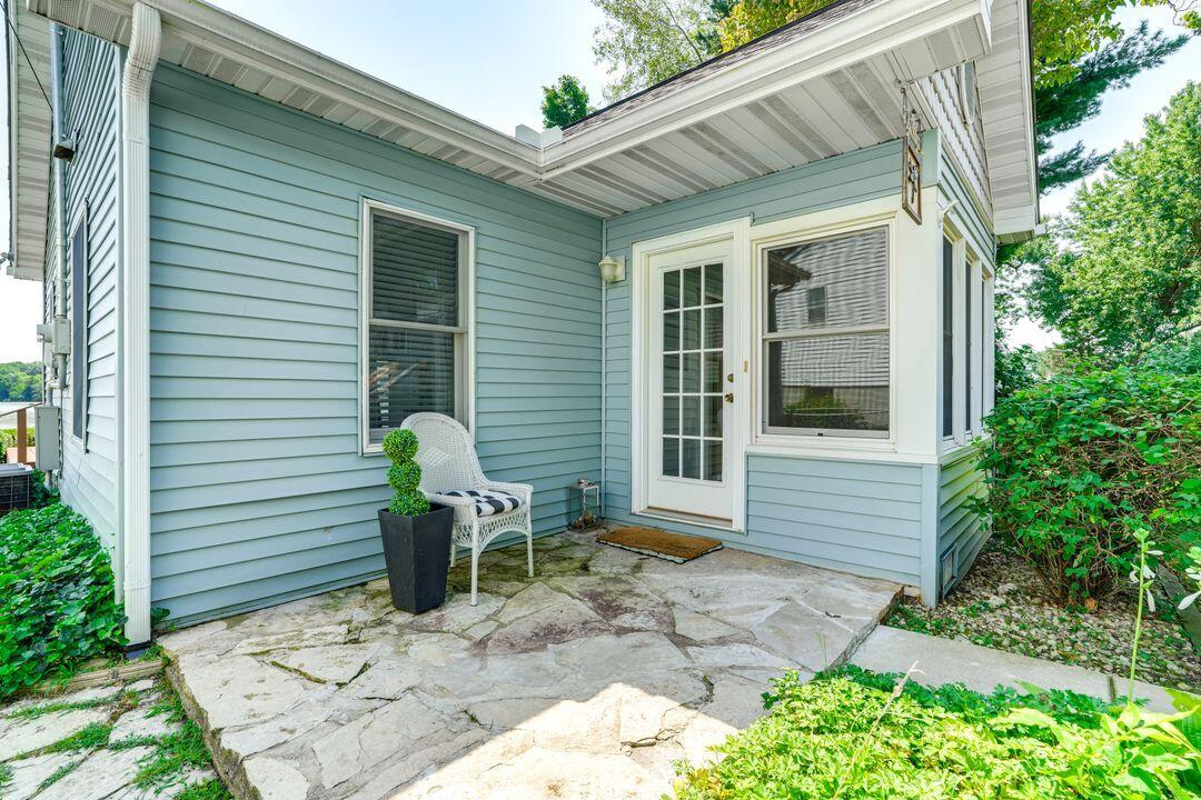 51479 Summit Street Paw Paw, MI 49079 - Photo 5 of 45 a0FPl000006qk3JMAQ