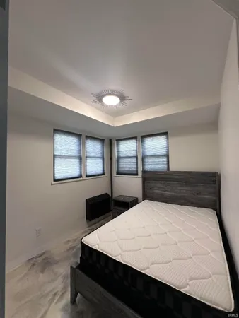 $1,000 | 2024 Lincoln Avenue, Unit B2, Evansville, IN 47714
