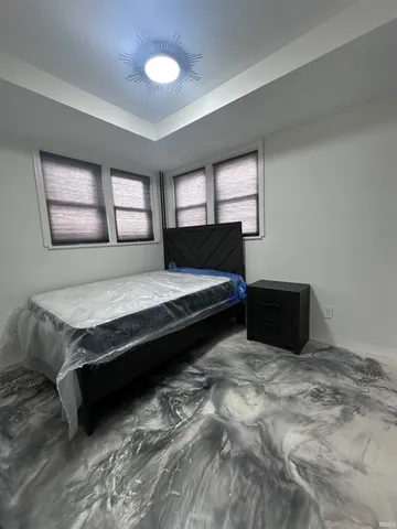 $1,250 | 2024 Lincoln Avenue, Unit B2, Evansville, IN 47714