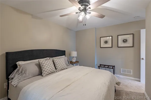 $1,450,000 | 999 Imperial Point Drive, Four Seasons, MO 65049