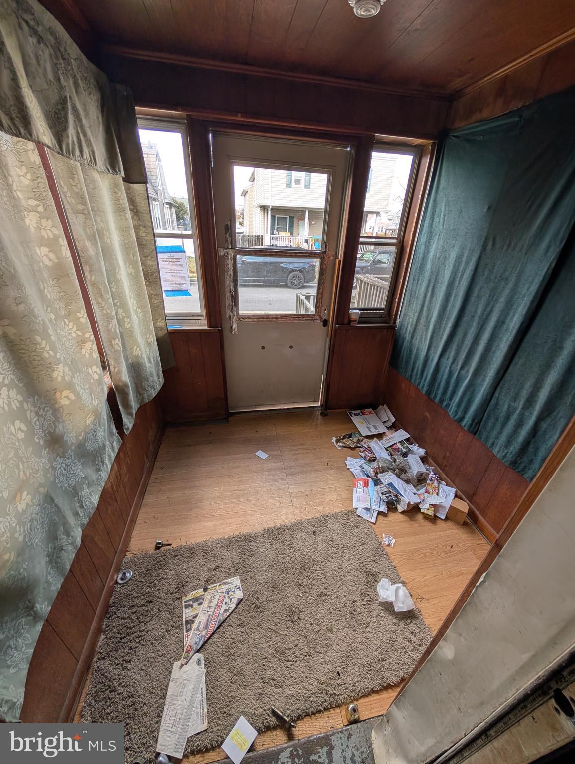 241 Colgate Avenue Baltimore, MD 21222 - Photo 2 of 9