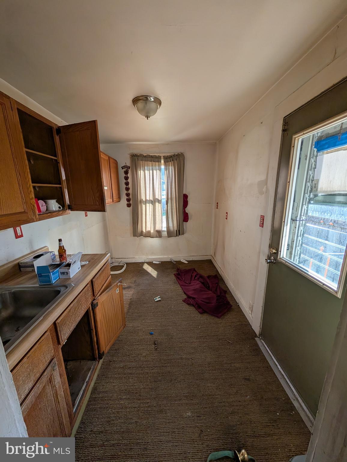 241 Colgate Avenue Baltimore, MD 21222 - Photo 7 of 9