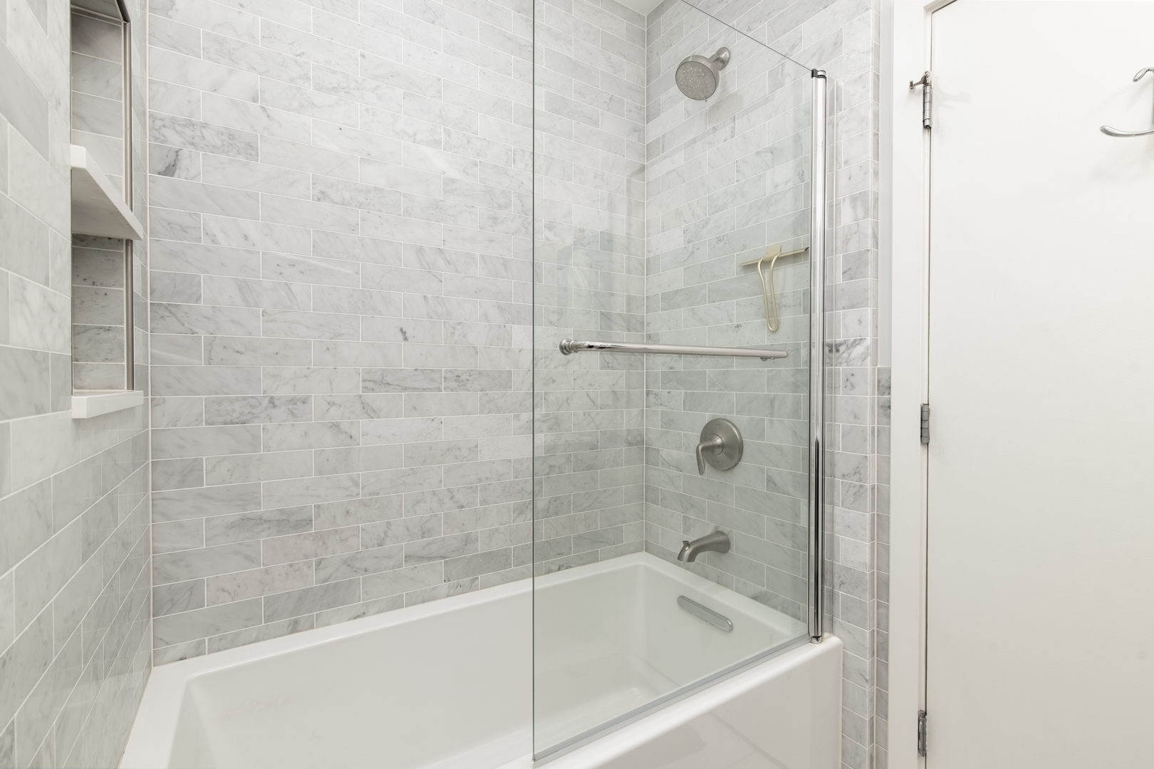 1409 West Huron Street, Unit 3 Chicago, IL 60642 - Photo 31 of 42 a close view of a bathtub in bathroom