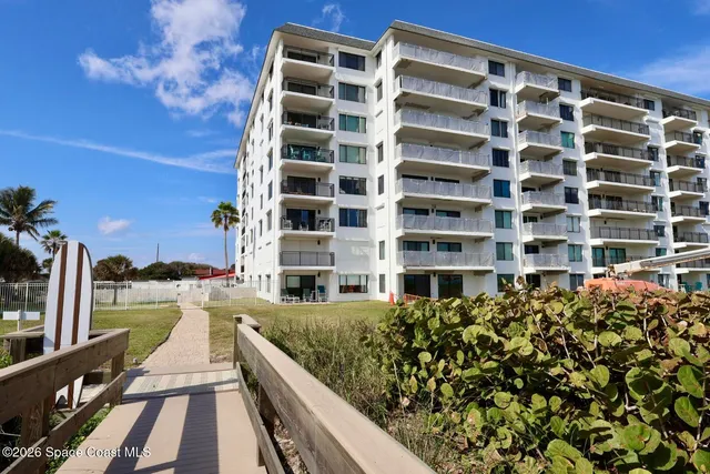 $3,500 | 650 North Atlantic Avenue, Unit 103, Cocoa Beach, FL 32931
