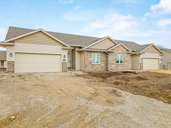 $349,900 | 309 East Pershing Road, Stillman Valley, IL 61084
