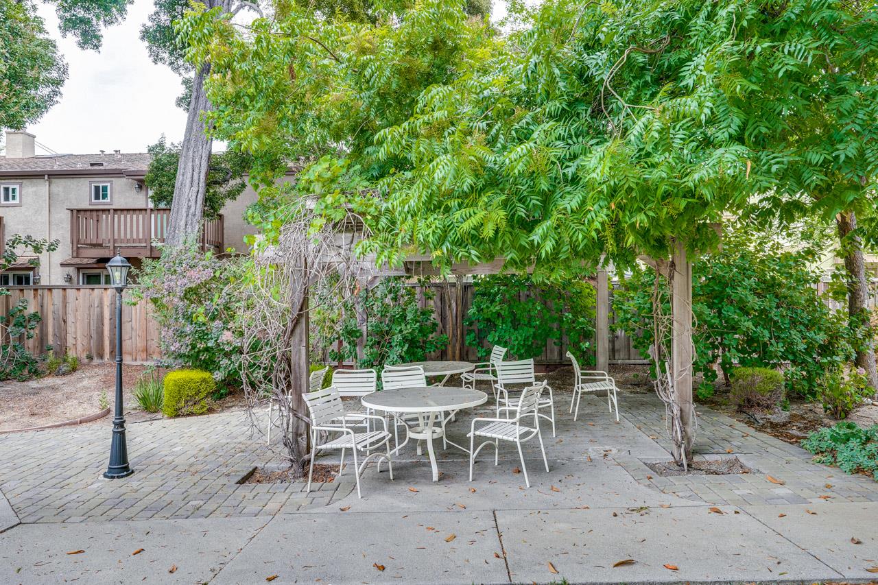 363 North Rengstorff Avenue, Unit 4 Mountain View, CA 94043 - Photo 53 of 54