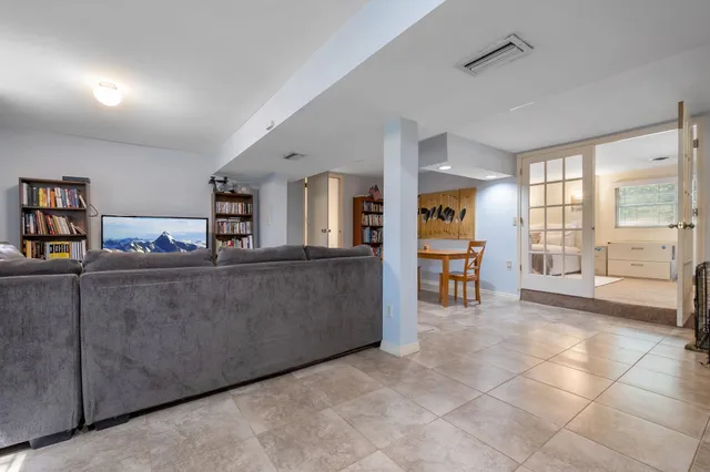 $575,000 | 407 Vinnedge Ride, Tallahassee, FL 32303