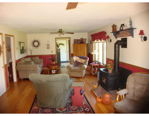 30 Piasta Road Dudley, MA 01571 - Photo 11 of 21