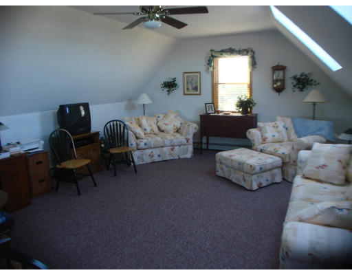 30 Piasta Road Dudley, MA 01571 - Photo 15 of 21