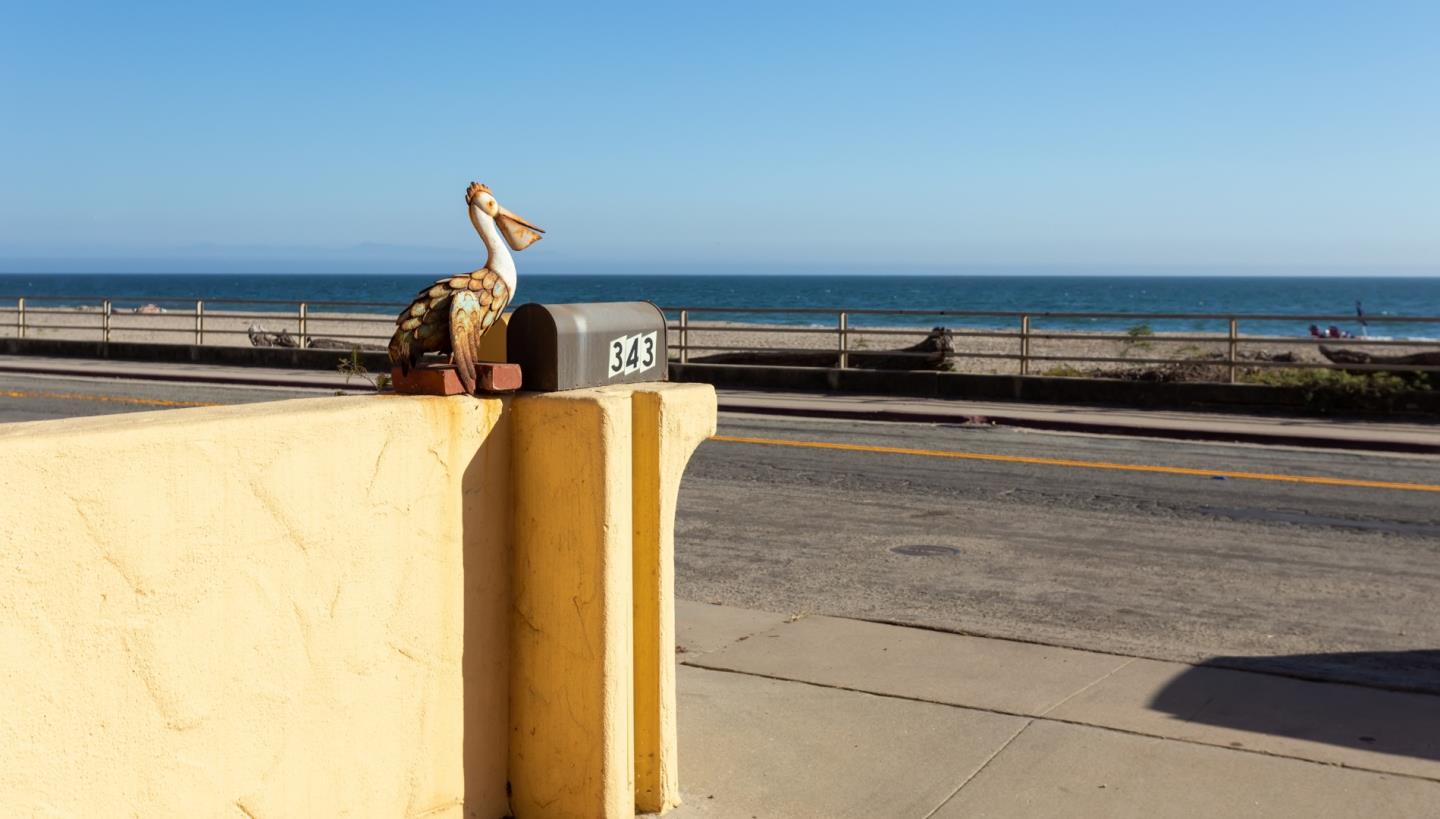 343 Beach Drive Aptos, CA 95003 - Photo 30 of 34 a kitchen with a stove
