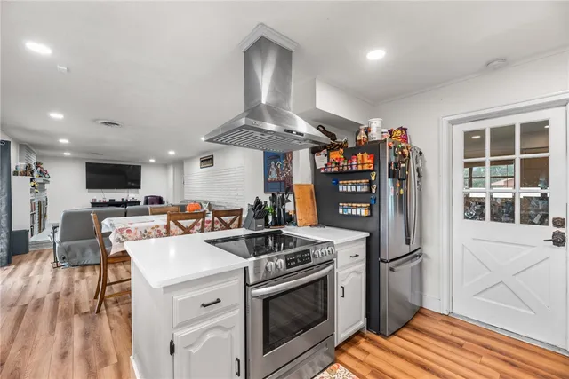 $2,300 | 10714 Glenwood Street, Corpus Christi, TX 78410