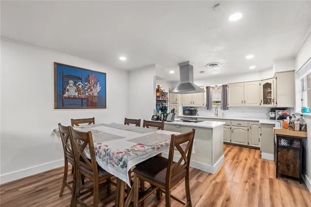 $2,300 | 10714 Glenwood Street, Corpus Christi, TX 78410