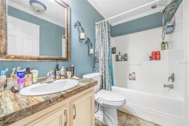 $385,000 | 1085 State Rte 100, Florahome, FL 32140