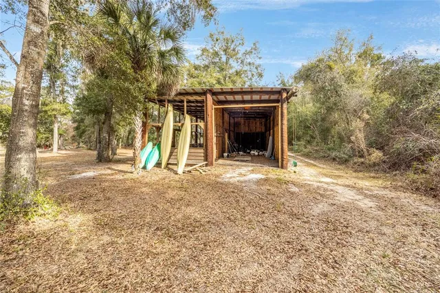 $385,000 | 1085 State Rte 100, Florahome, FL 32140