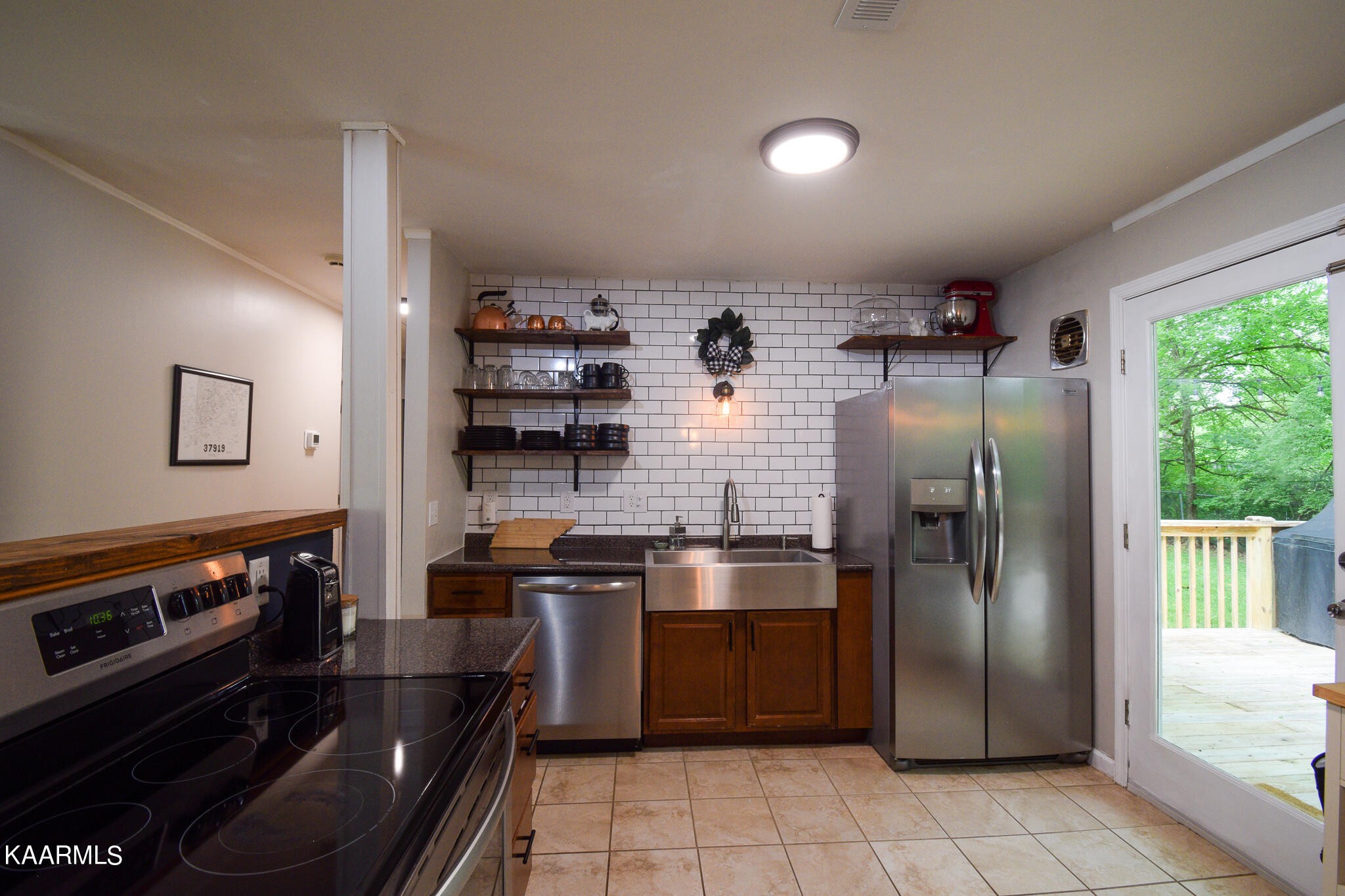 8224 Tamarack Road Knoxville, TN 37919 - Photo 14 of 37 Gallery Image 14