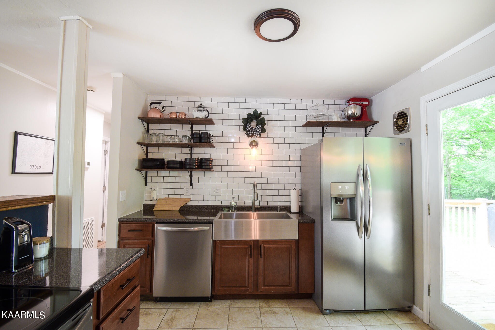 8224 Tamarack Road Knoxville, TN 37919 - Photo 15 of 37 Gallery Image 15